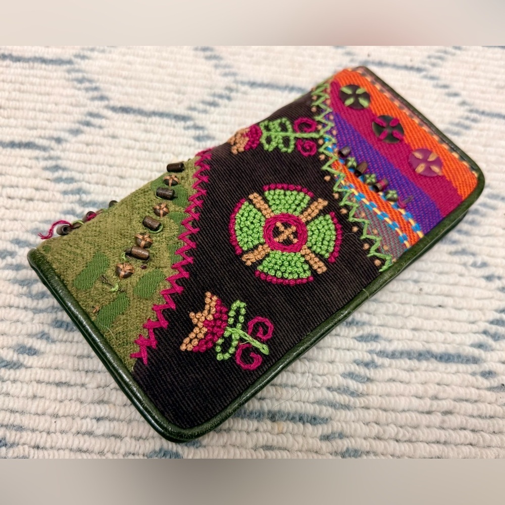 IPA-NIMA Grandmacore Embroidered Multicolor  Floral Beaded Clutch W/ Crossbody - Picture 7 of 16